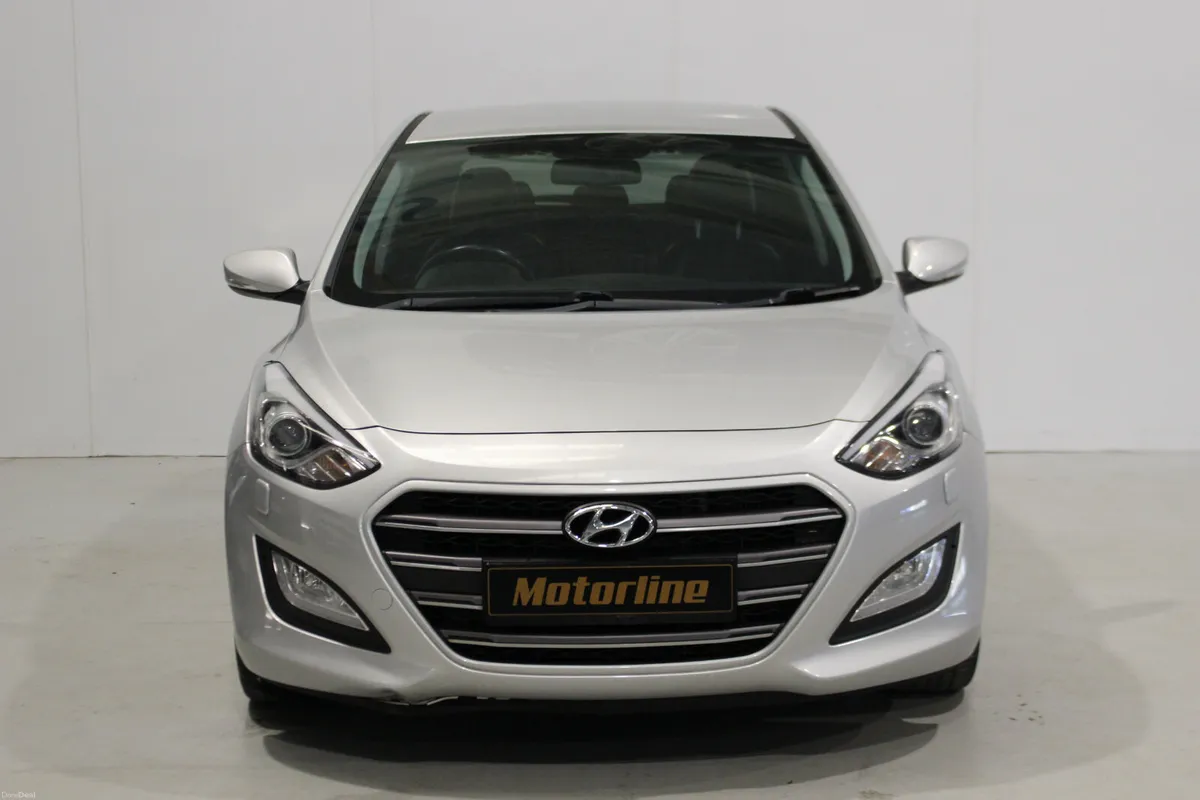 Hyundai i30 2016 1.6D PREMIUM - Image 3