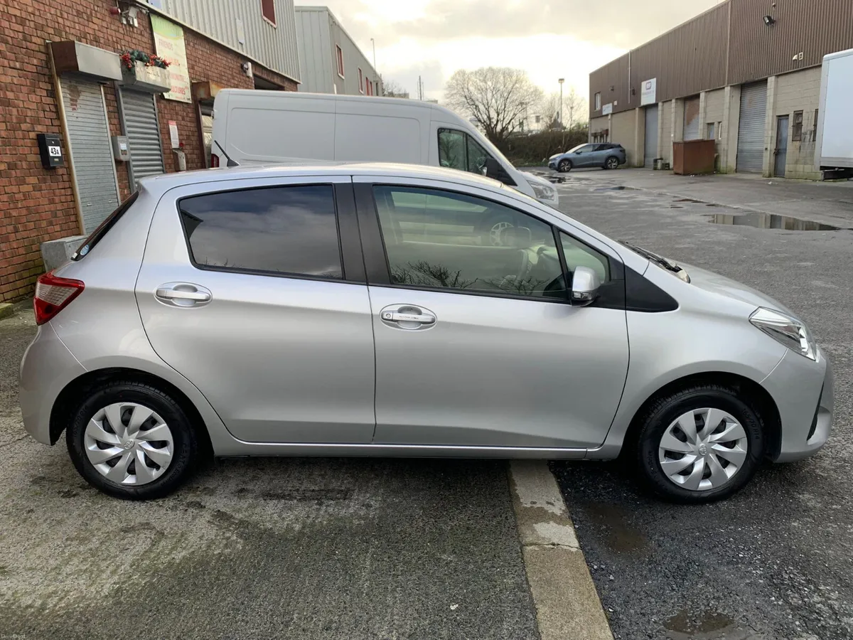 Toyota Vitz 1.0L 2020 - Image 3