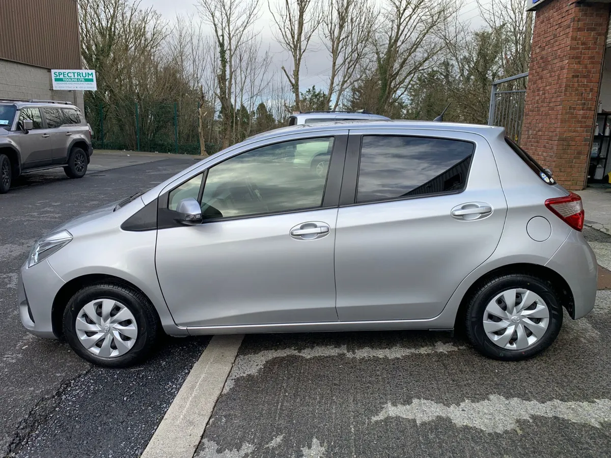 Toyota Vitz 1.0L 2020 - Image 4