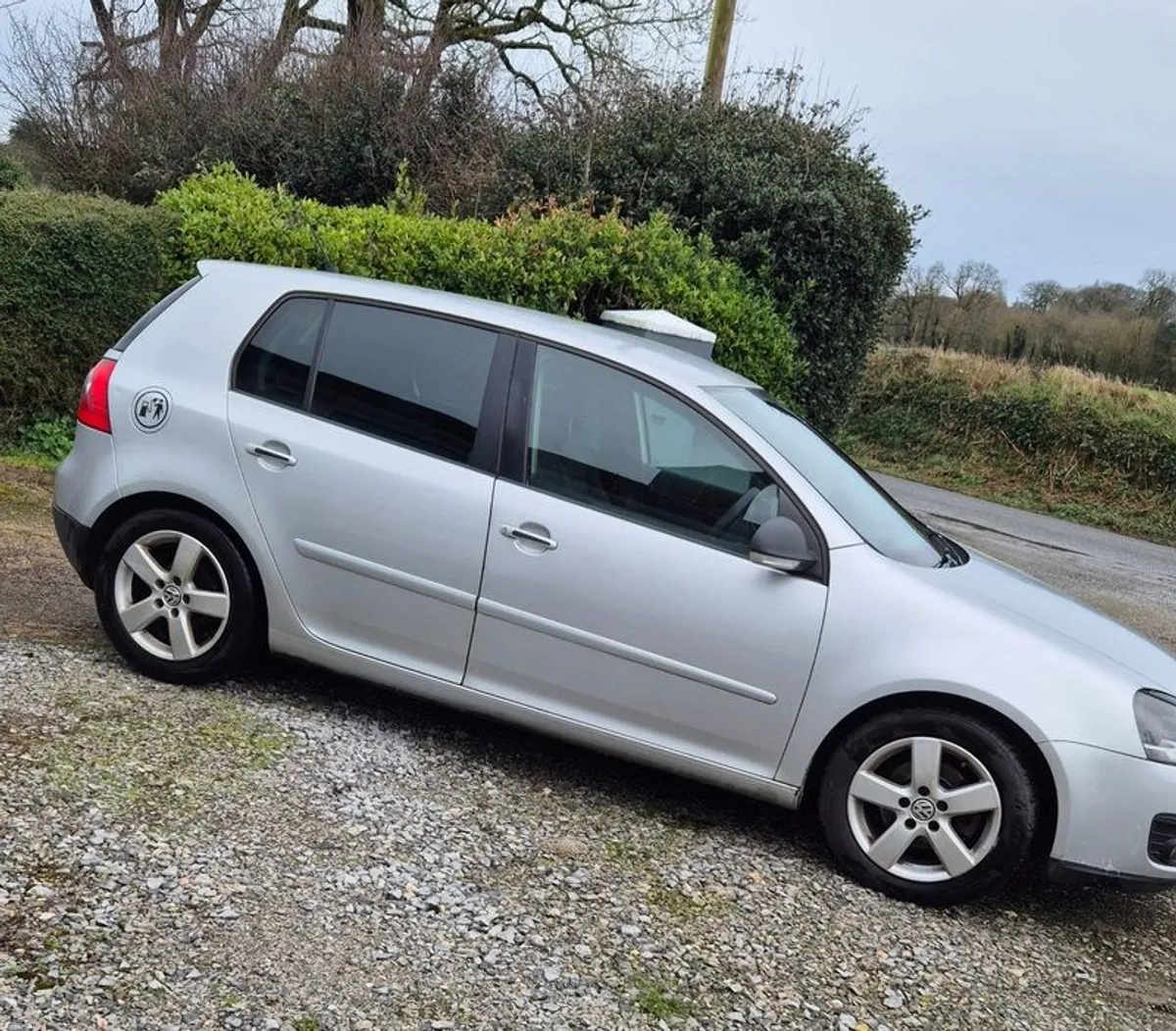 2009 Volkswagen Golf - Image 3