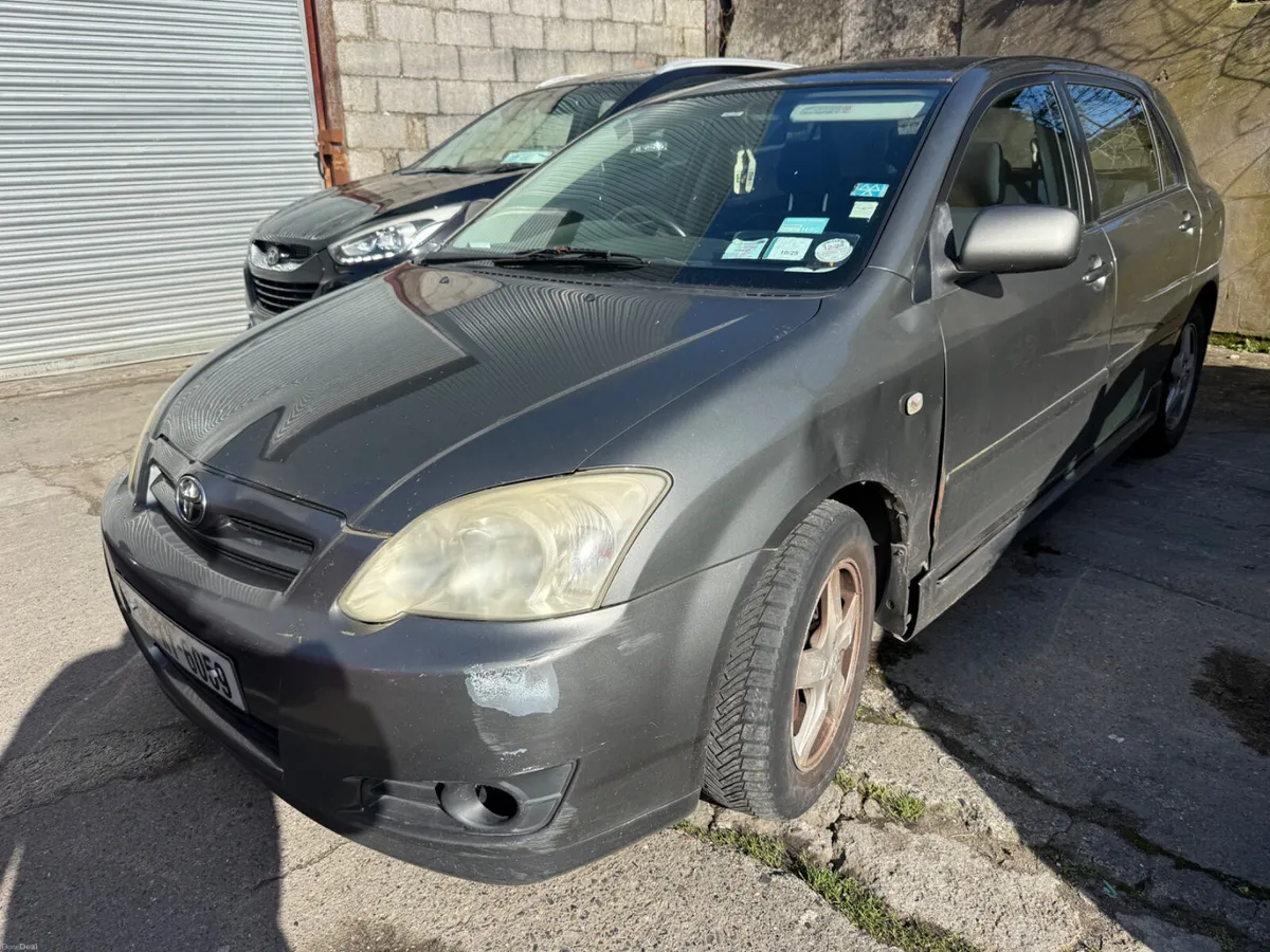 Toyota Corolla 2005 - Image 2
