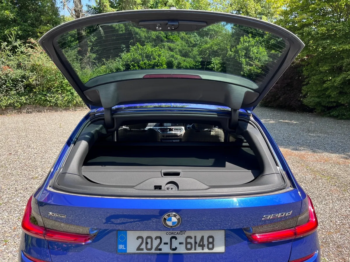 BMW 3-Series 2020 - Image 4