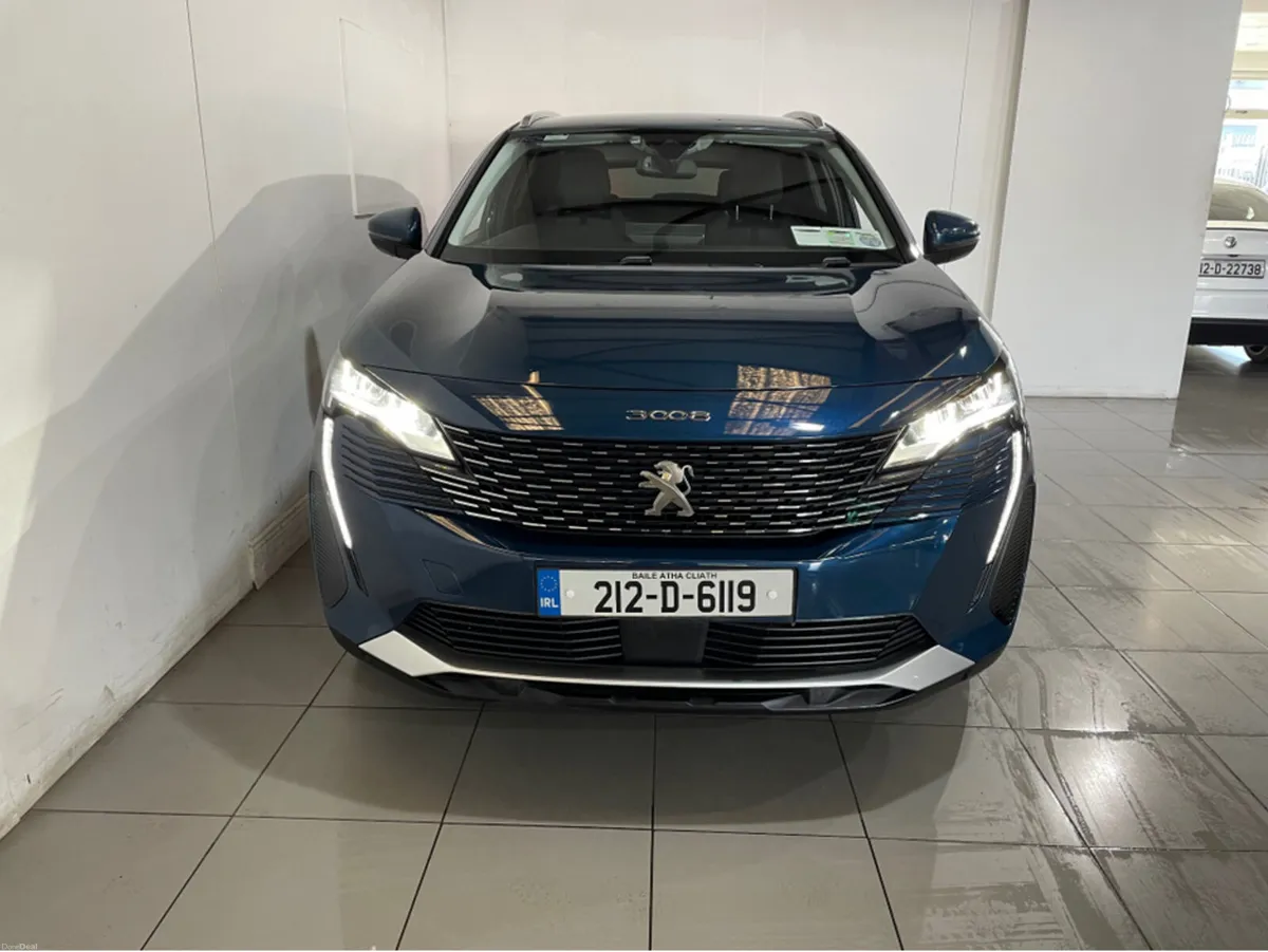 Peugeot 3008 ALLURE 1.5 HDI 130 AUTO - Image 2