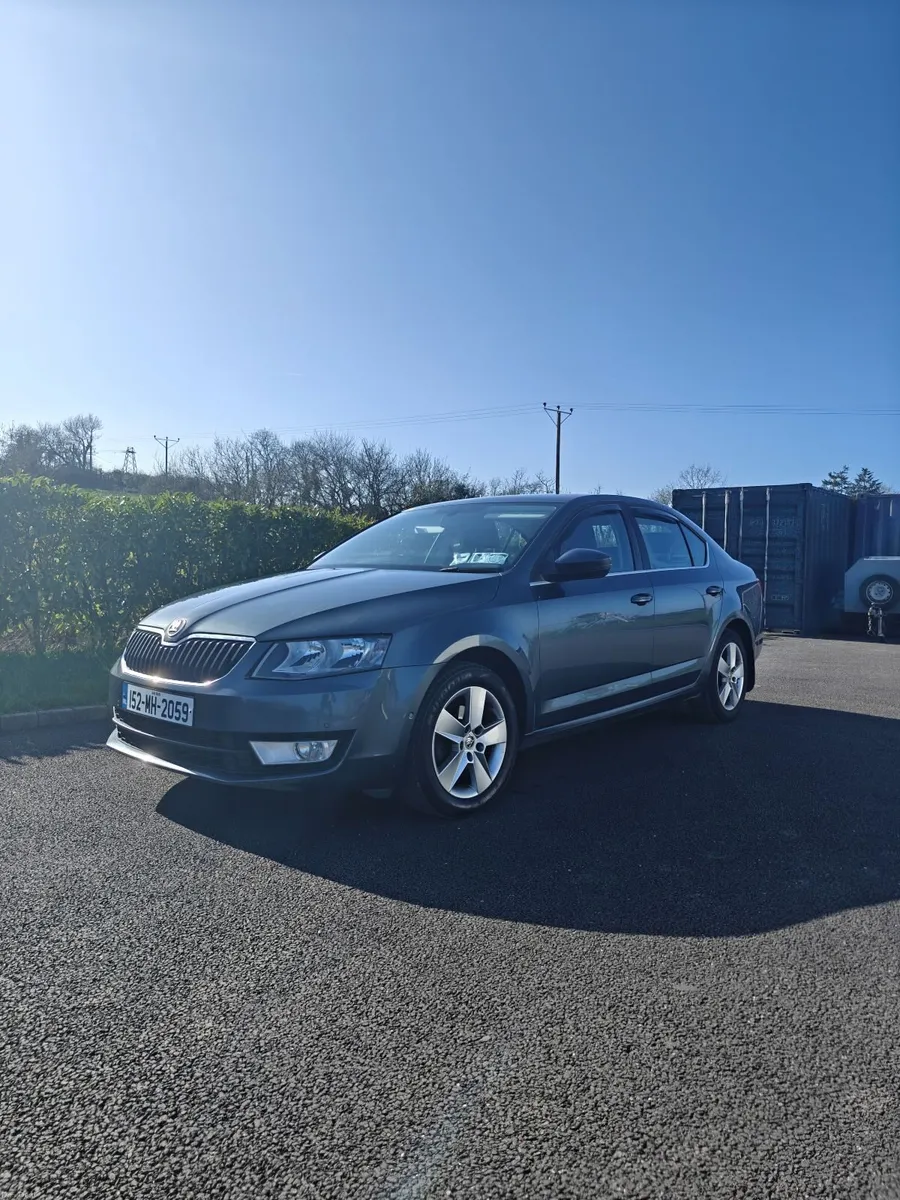 Skoda Octavia 2015 - Image 2