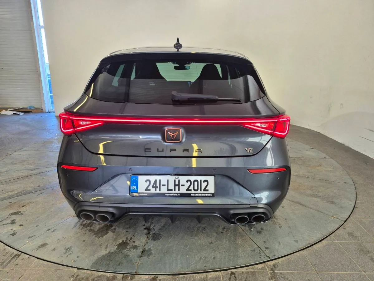 Cupra Leon VZ 300BHP DSG 2.0 TSI - Image 4