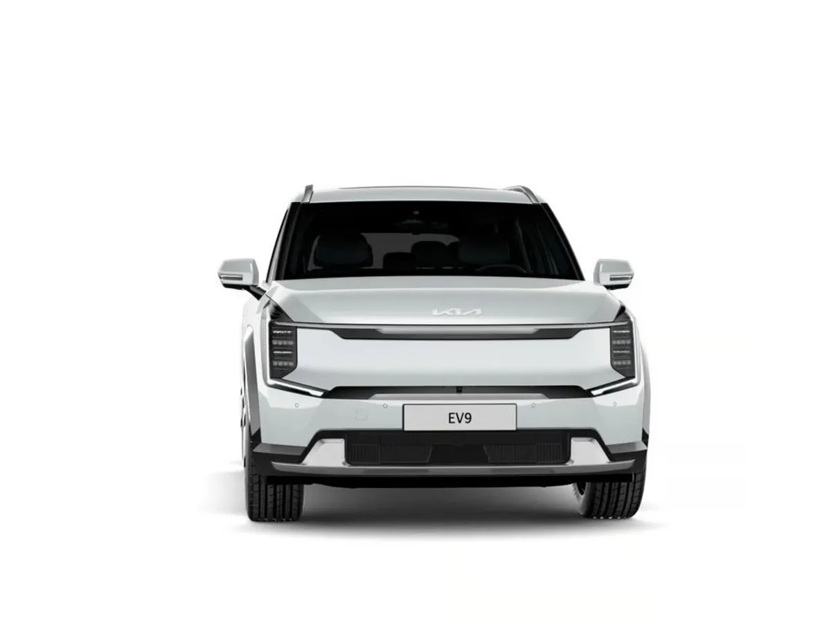Kia EV9 EV9 EARTH MODEL, **0% FINAINCE** Leather U - Image 2