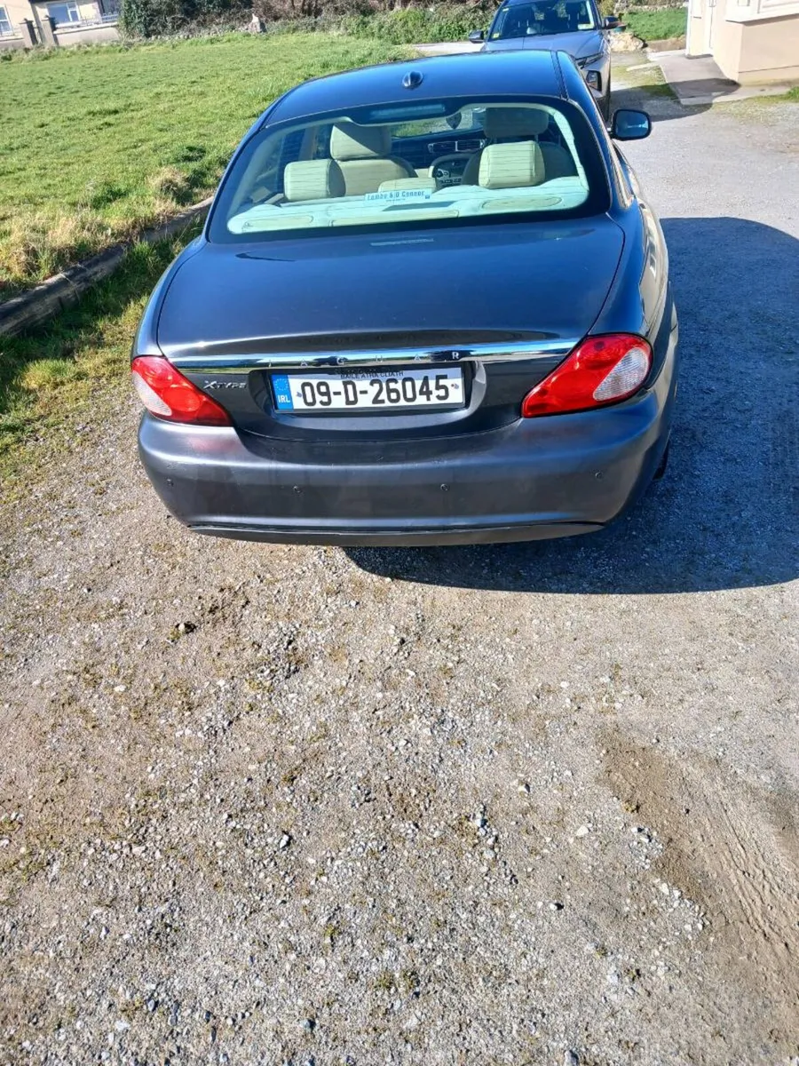 Jaguar X Type - Image 2
