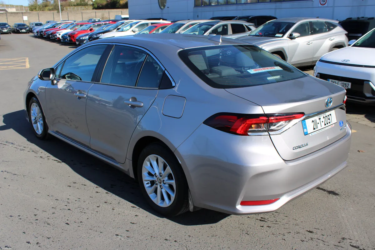 Toyota Corolla 2021 - Image 3