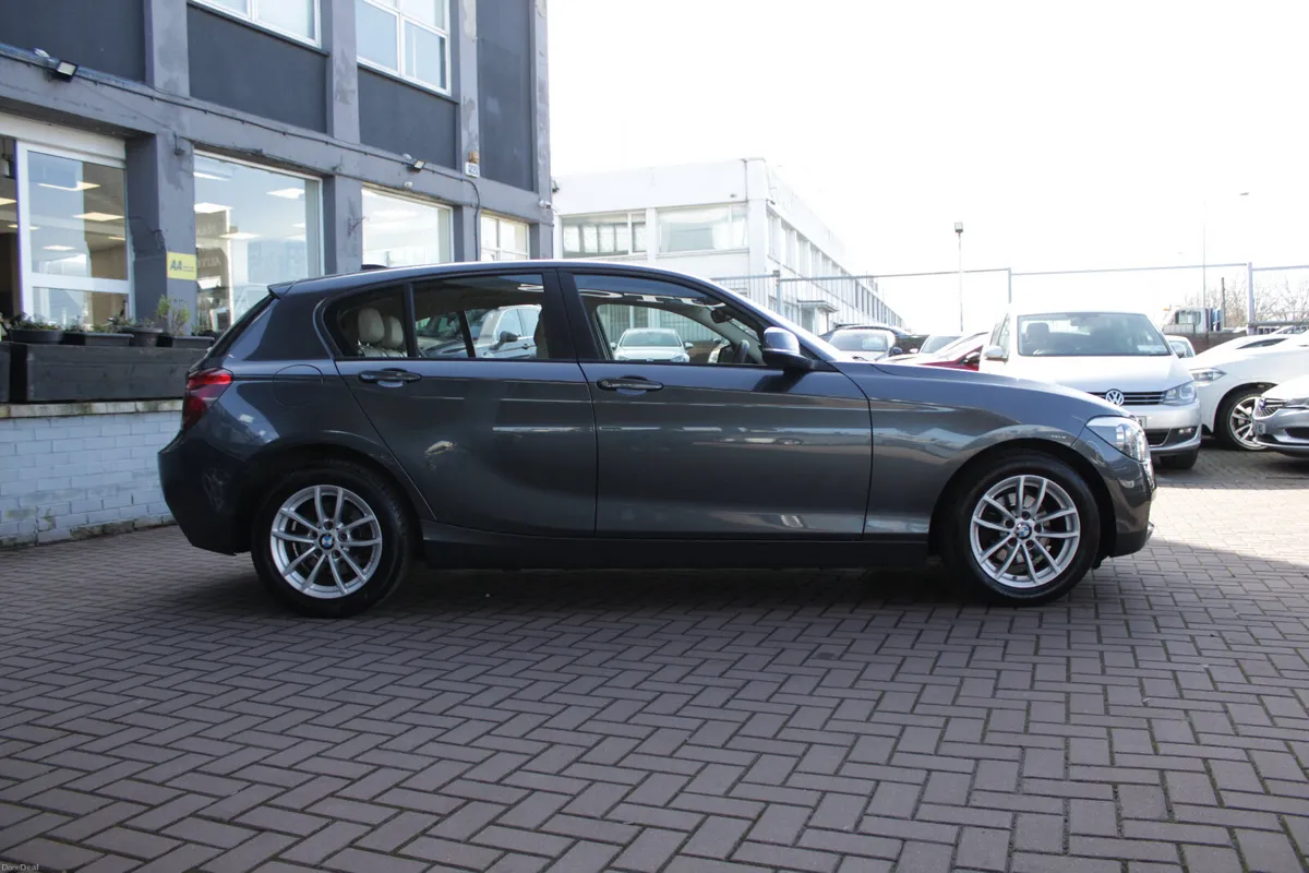 116D SE EDITION  120BHP 5DR HATCHBACK // STUNNING - Image 3