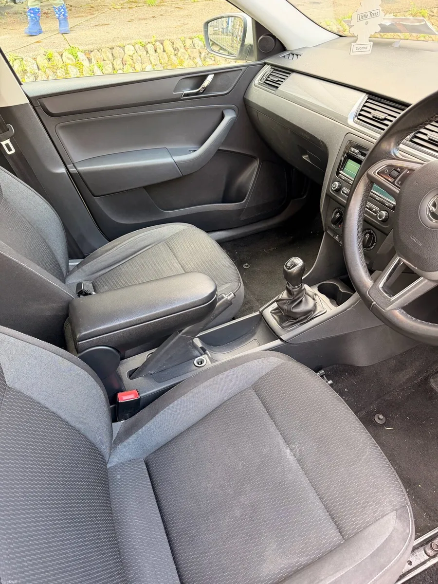 Skoda Rapid 1.2 - Image 4