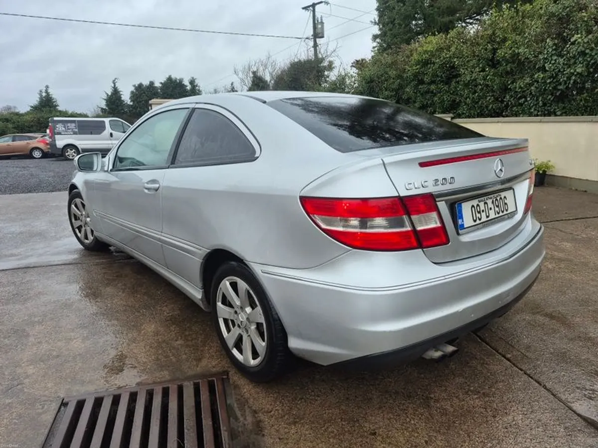 2009 Mercedes-benz C-class  ( 2500e) - Image 4