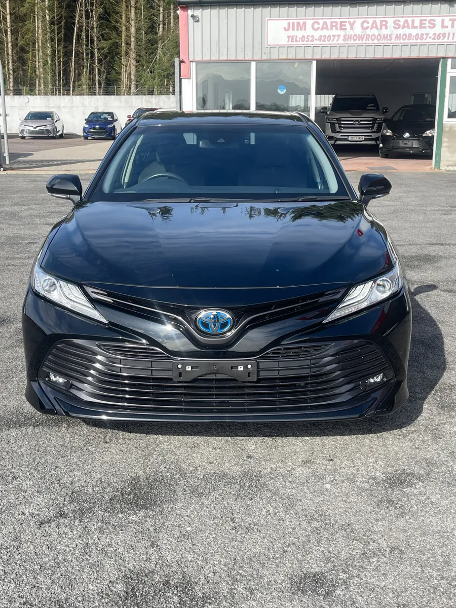 2018-2 Toyota Camry - Image 2