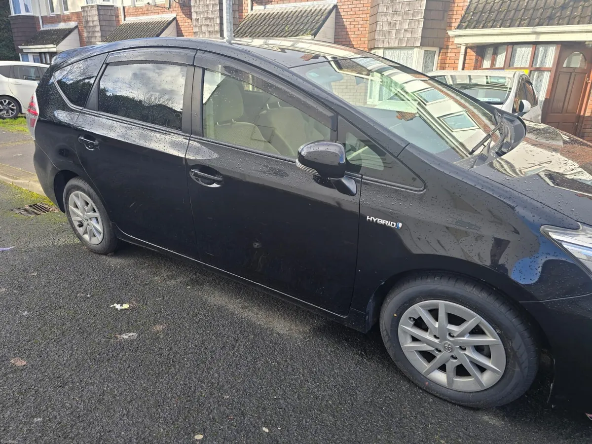 2015 Toyota Prius MPV Petrol Hybrid Black - Image 2