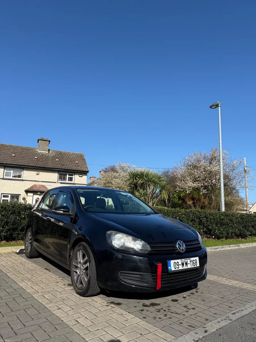 Volkswagen Golf 2009 - Image 1