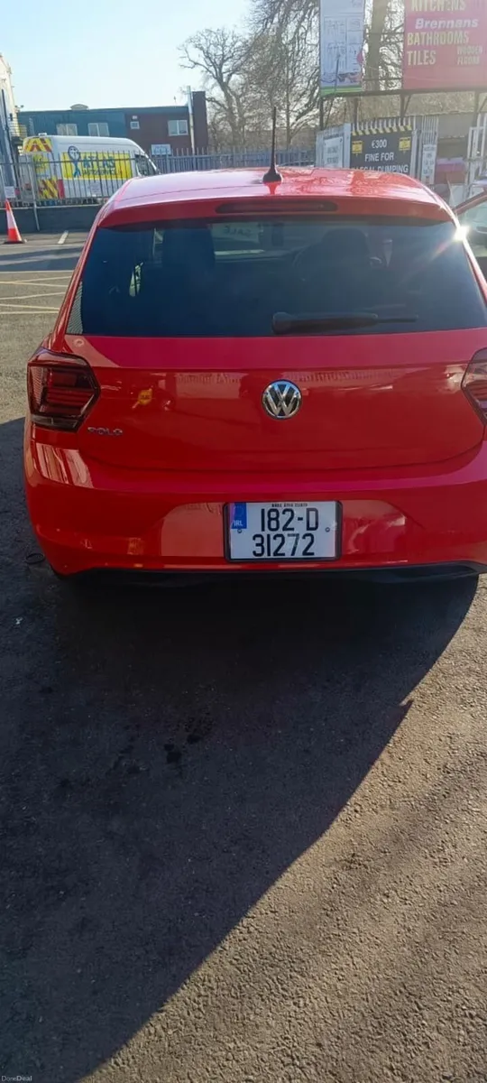 Volkswagen Polo 2018 - Image 2