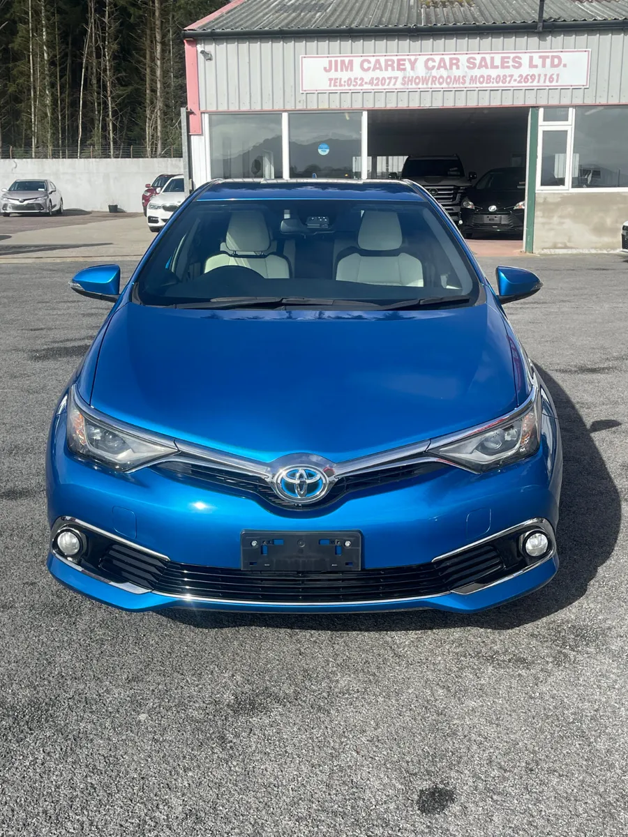 Toyota Auris 2016-1 - Image 2