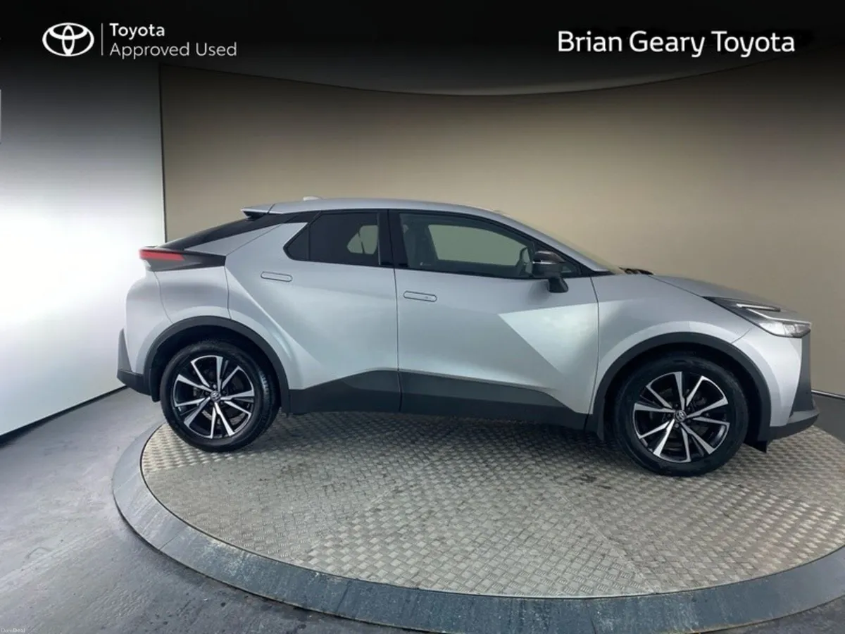 Toyota C-HR HYBRID SPORT - Image 3