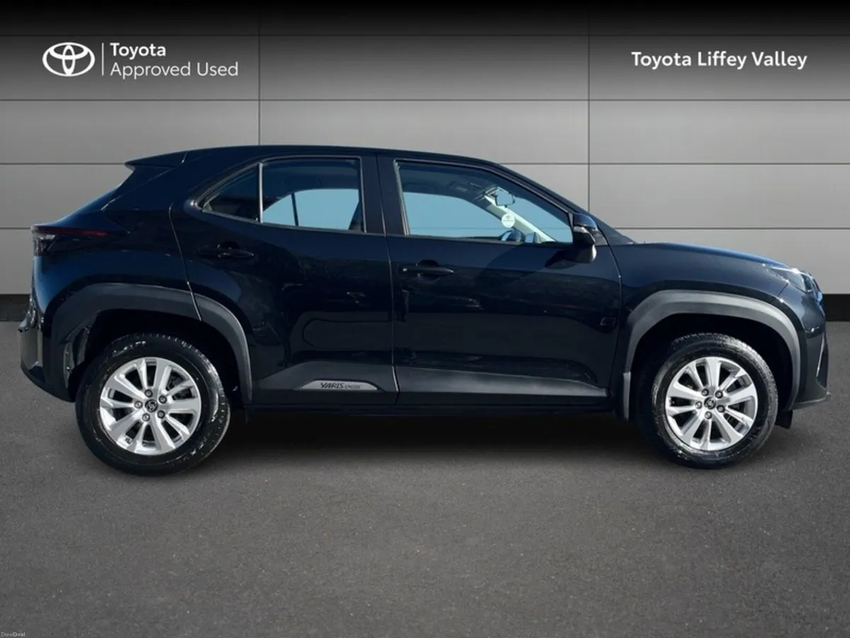 Toyota Yaris Cross YARIS CROSS LUNA - Image 3