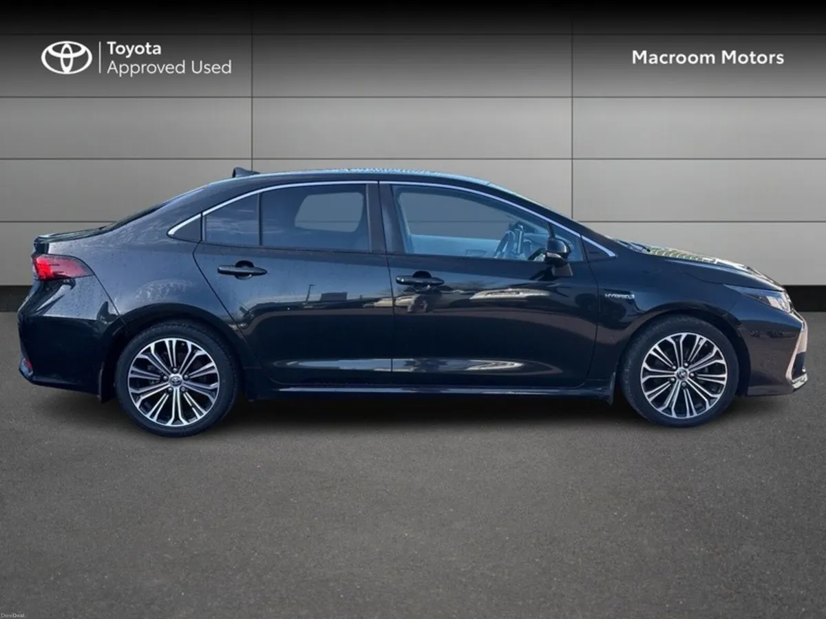 Toyota Corolla HYBRID LUNA SP SPORT 4DR - Image 3