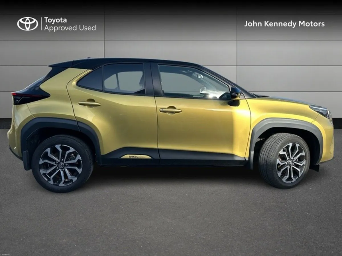 Toyota Yaris Cross LUNA SPORT - Image 3
