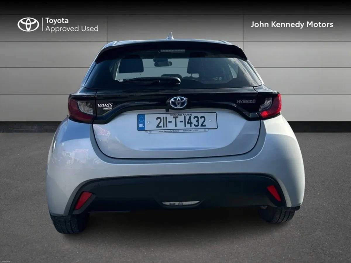 Toyota Yaris HYBRID LUNA 4DR AUTO - Image 4