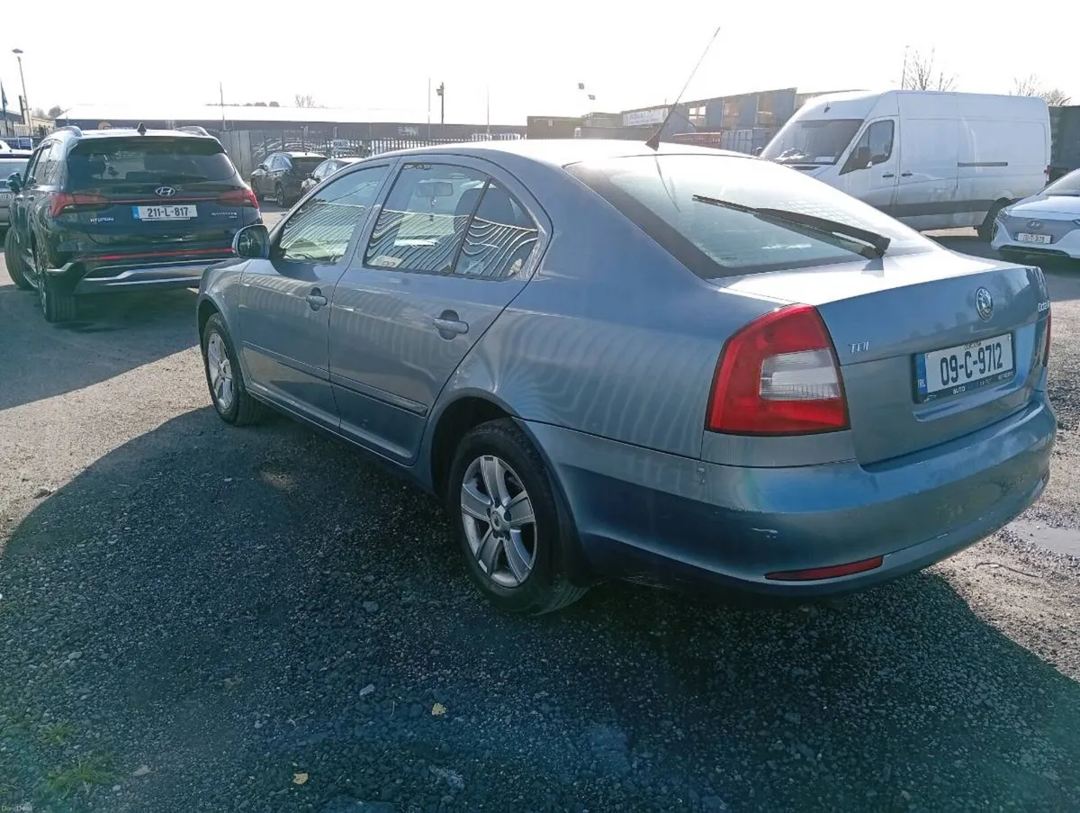 2009 Octavia tax and tested - Image 4