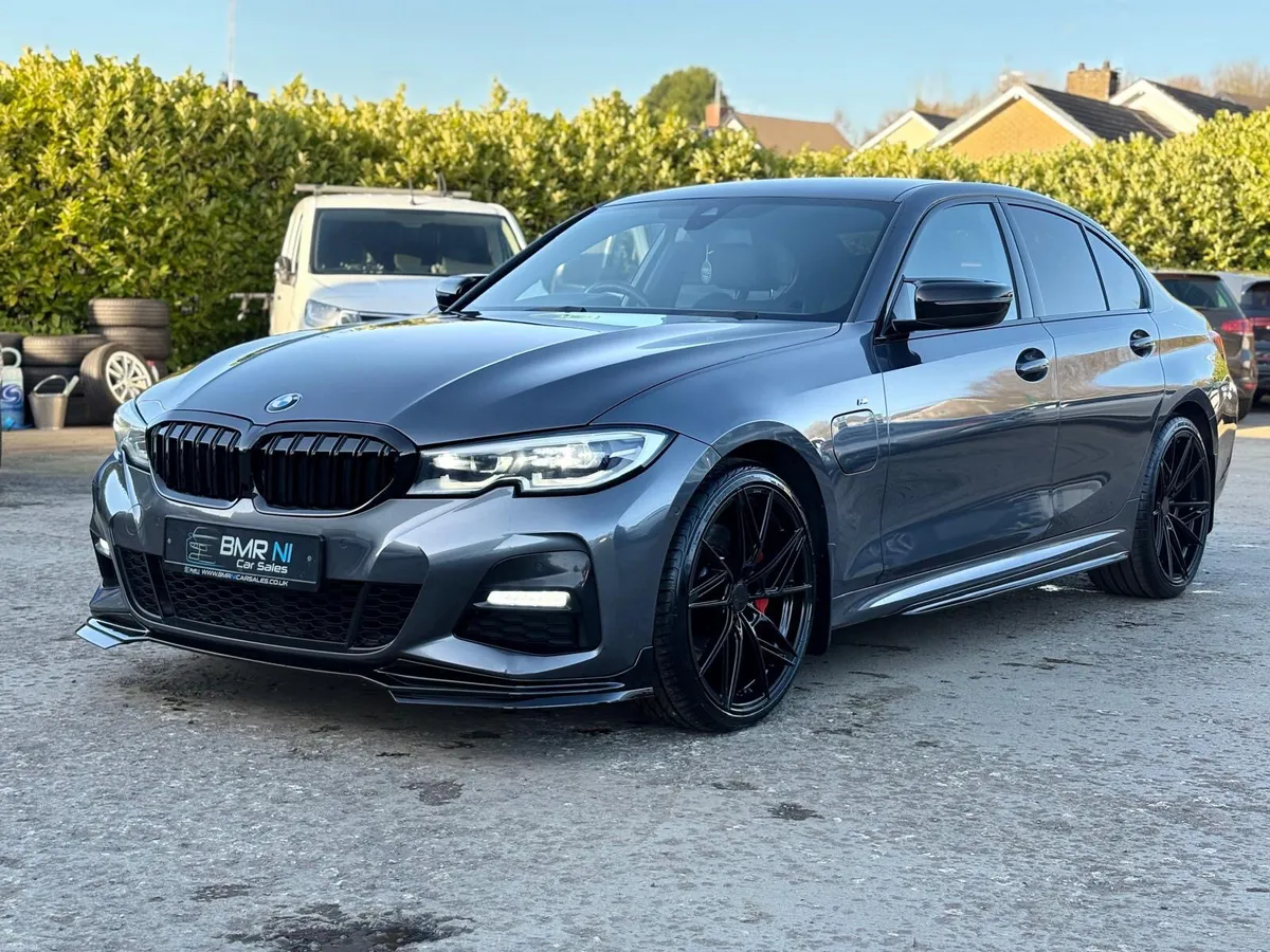 2021 BMW 330 M-SPORT AUTO HYBRID - Image 3
