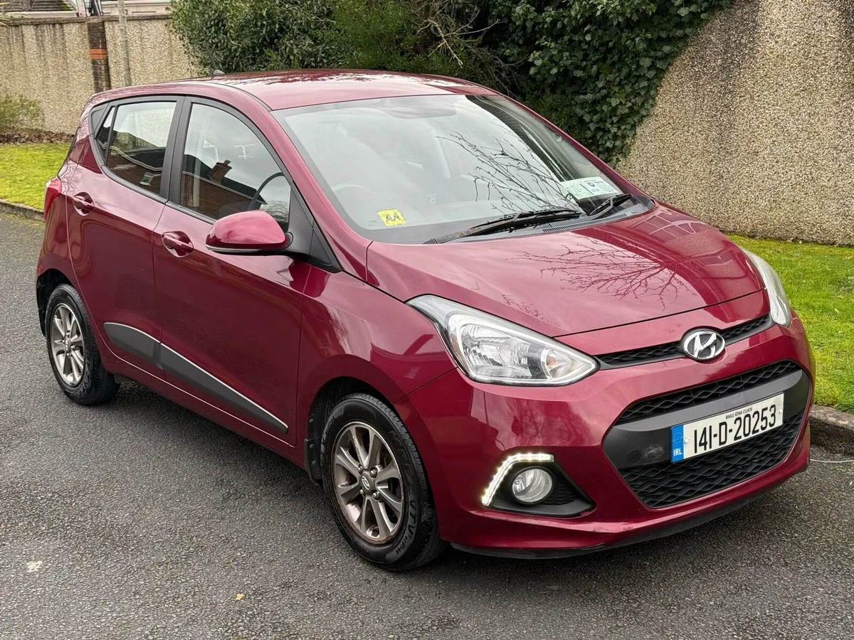 141 Hyundai i10 Deluxe Only 121kms NEW NCT 02/27 - Image 1