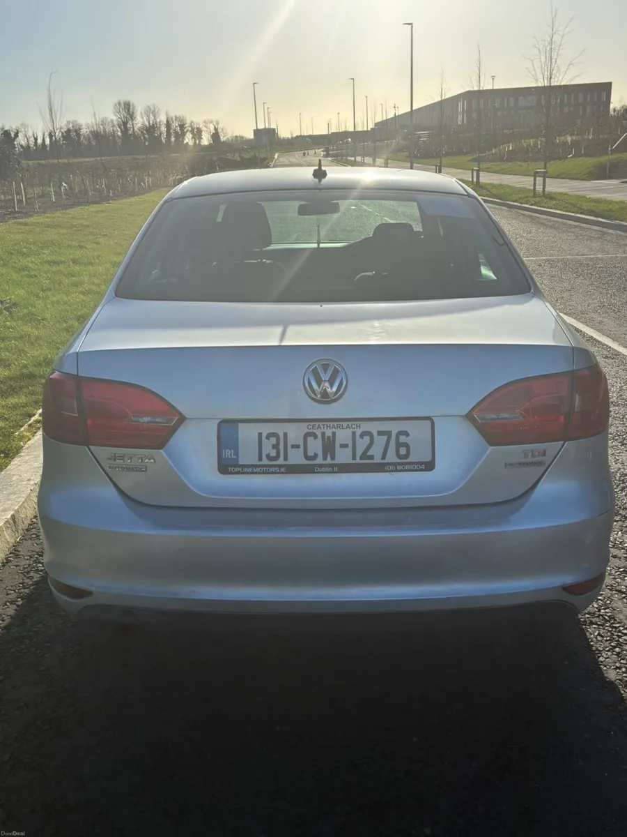 Volkswagen Jetta - Image 4