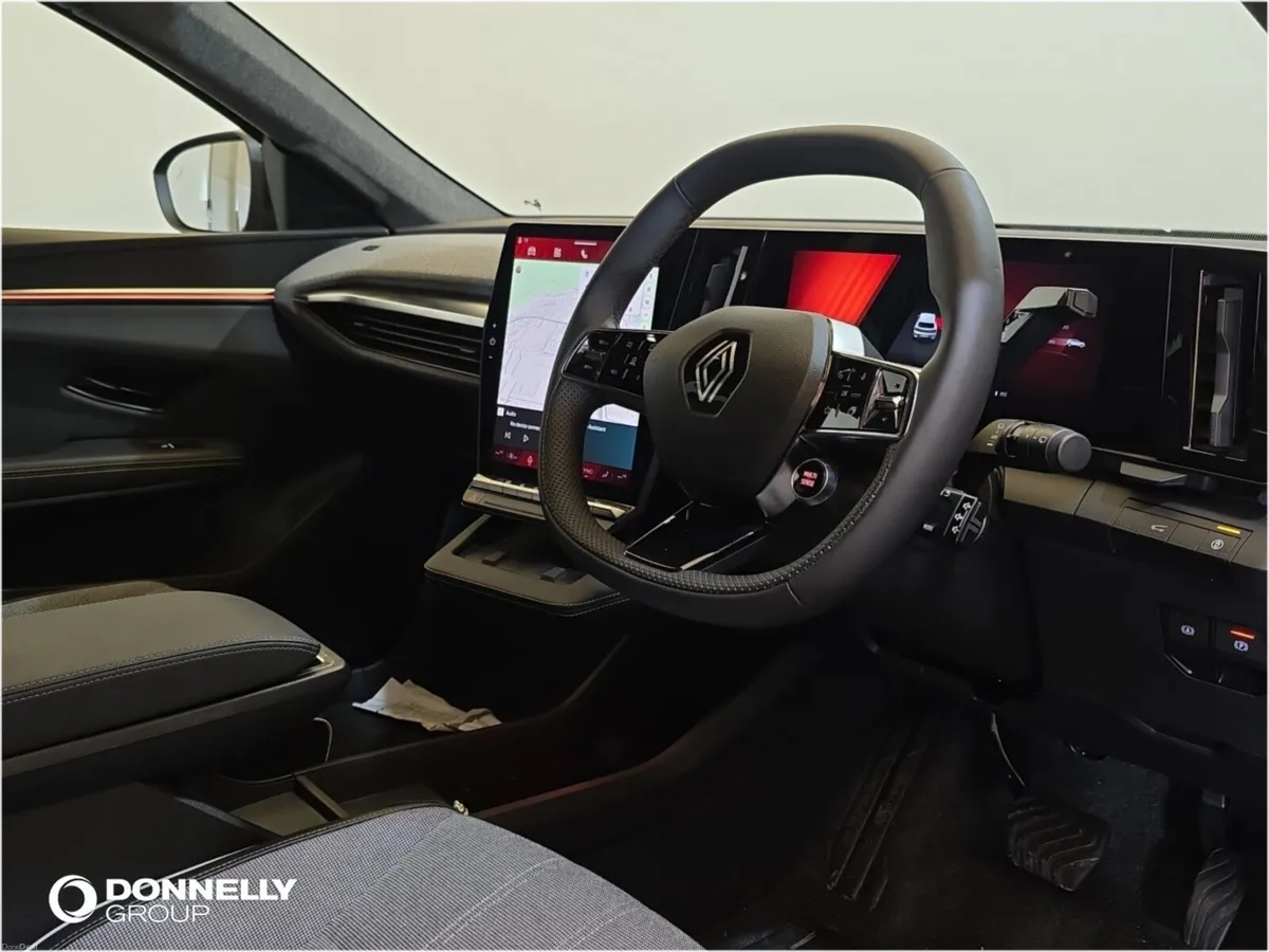 Renault Scenic E-Tech Electric Estate Techno - Image 4