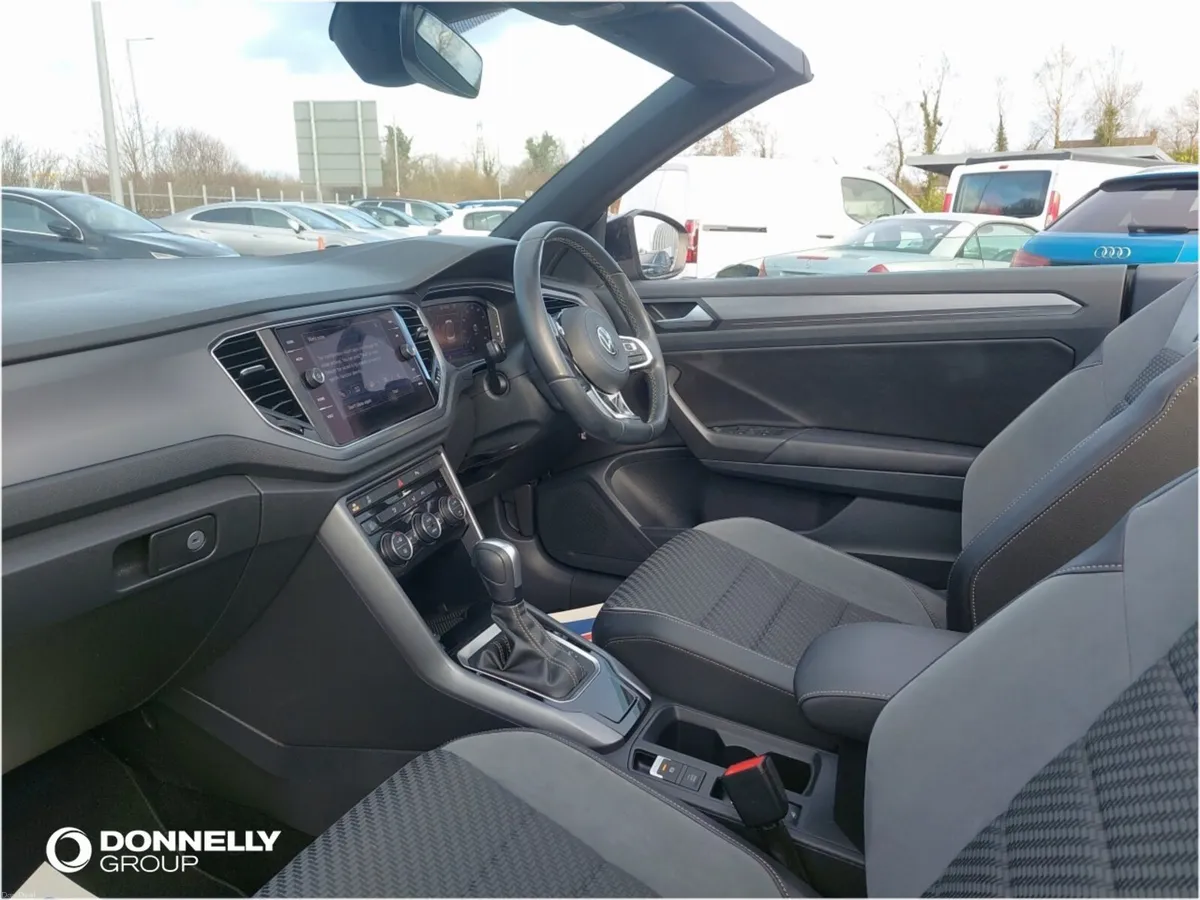 Volkswagen T-roc Cabriolet R-Line - Image 2