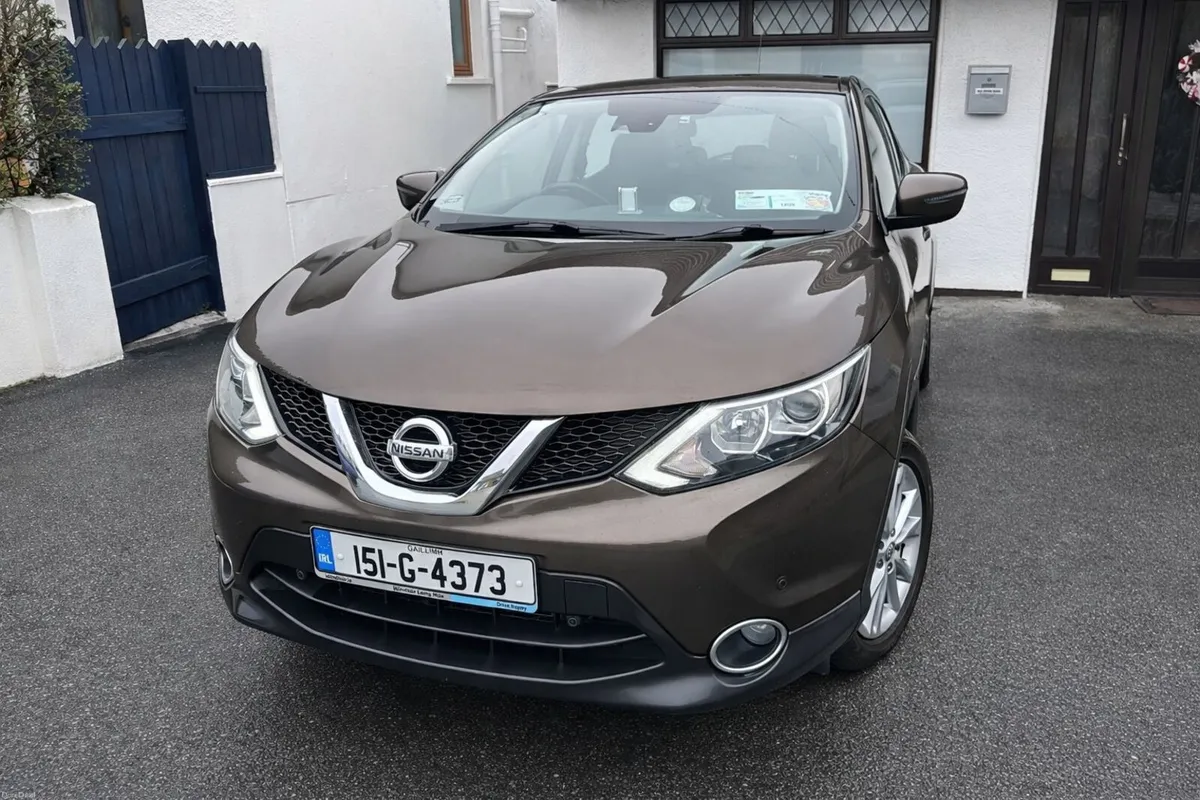 Nissan Qashqai Automatic 2015 - Image 1