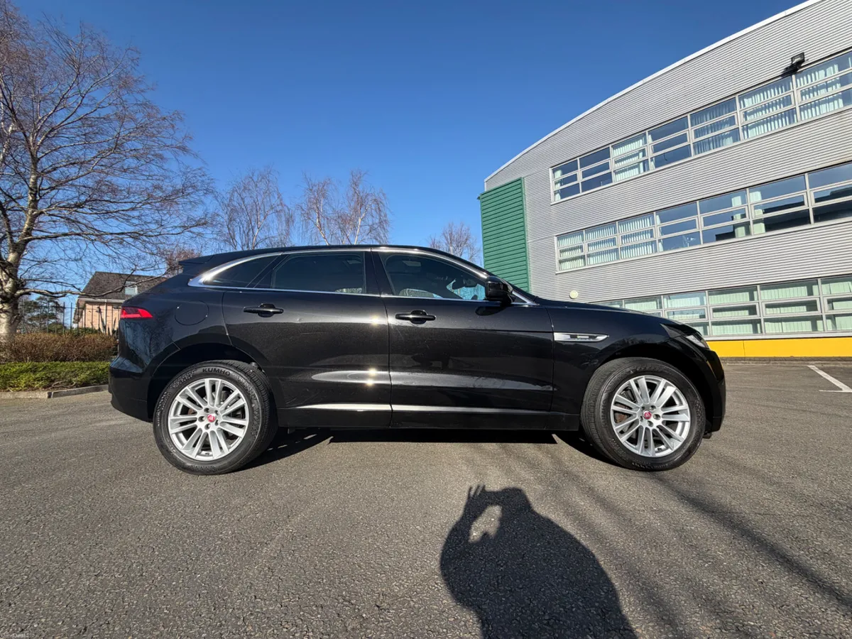 Jaguar F-Pace 3.0D R-Sport AWD - Image 3