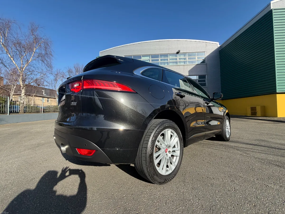 Jaguar F-Pace 3.0D R-Sport AWD - Image 4