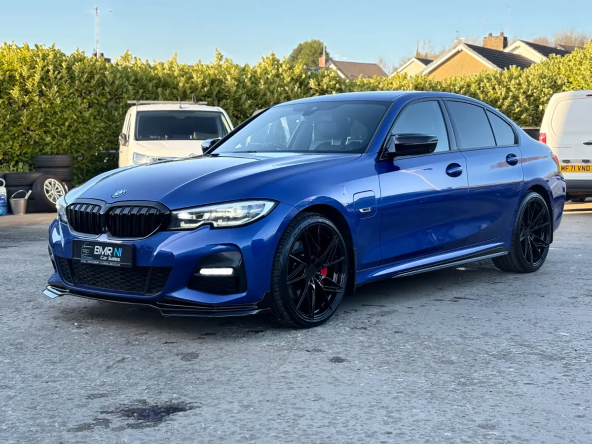 2021 BMW 330 M-SPORT AUTO HYBRID - Image 3