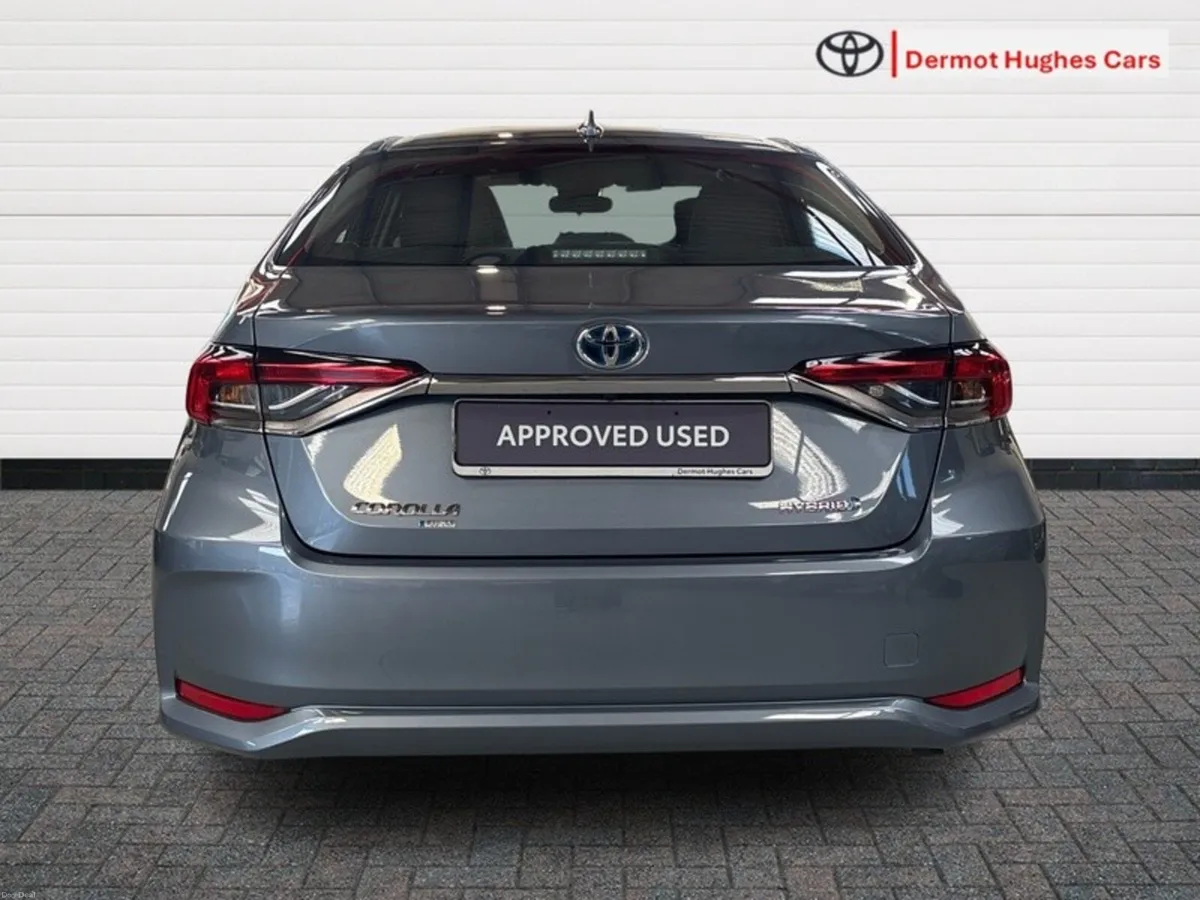 Toyota Corolla HYBRID LUNA AUTO - Image 4
