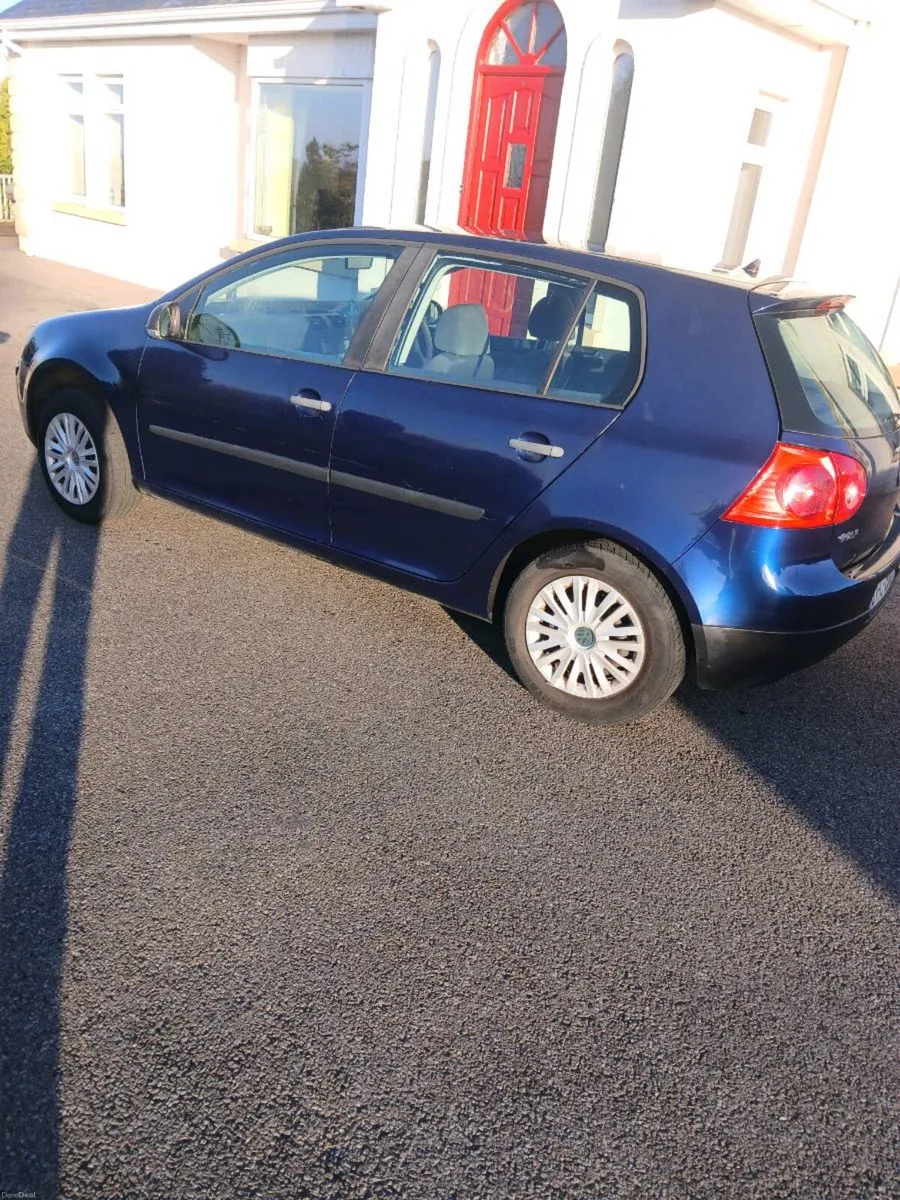 Volkswagen Golf 1.4 petrol - Image 1