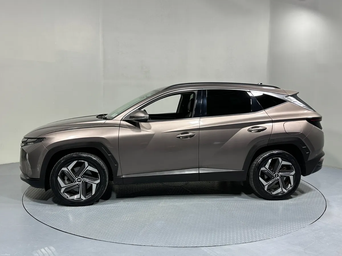 Hyundai Tucson Executive Plus Hybrid 212 - Image 4