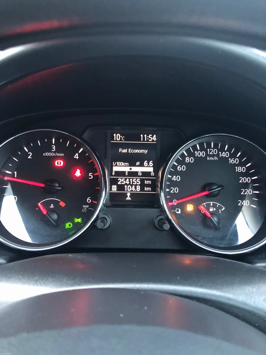 Nissan Qashqai 2011 - Image 3