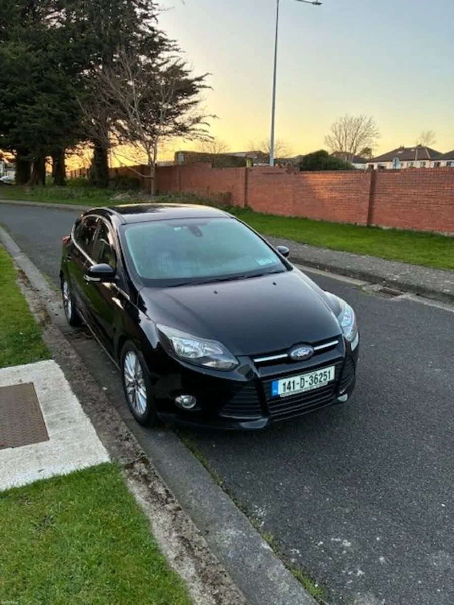 Ford Focus 2014 - Image 2