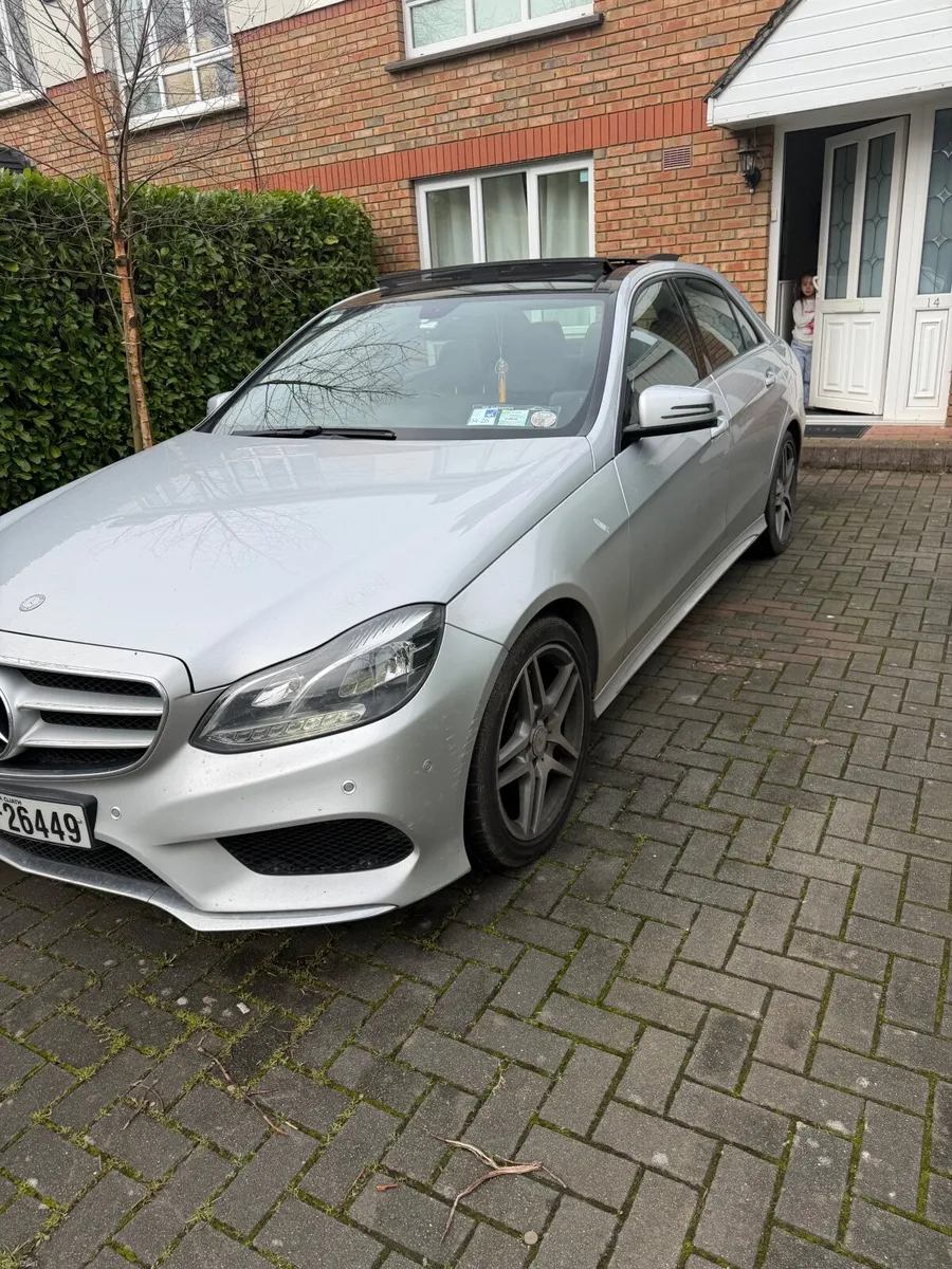 Mercedes-Benz E-Class 2014 - Image 4
