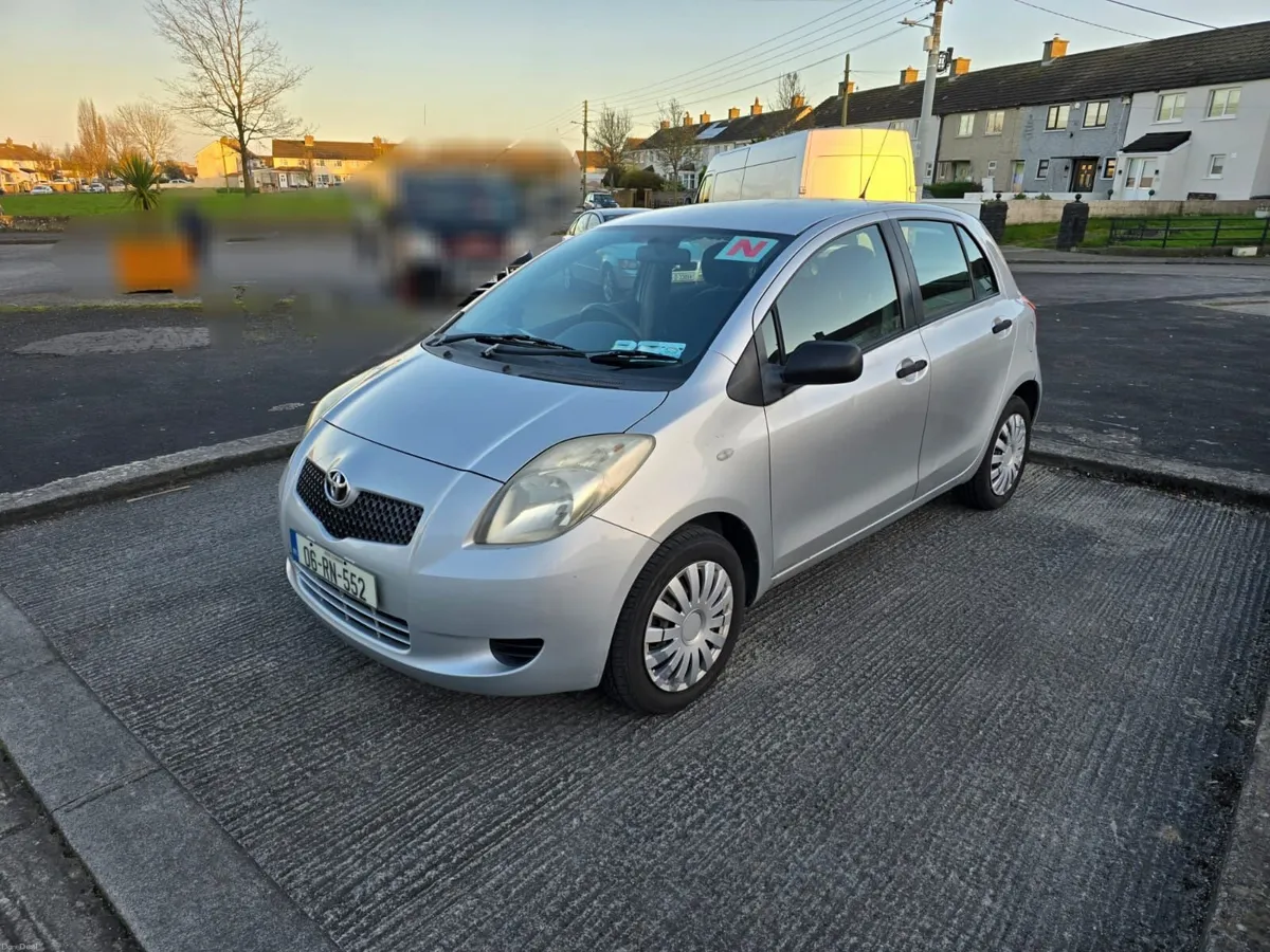 Toyota Yaris 2006 - Image 1