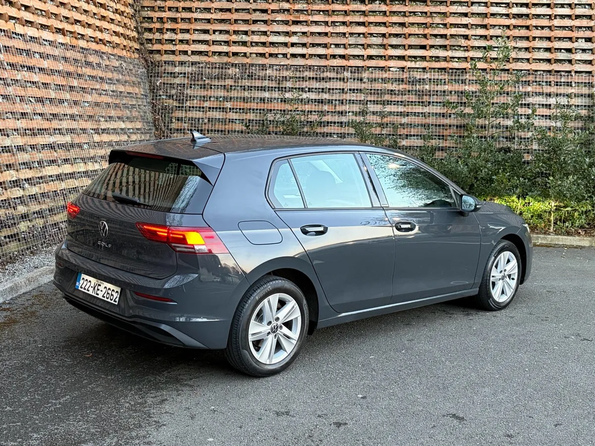 2022 Volkswagen Golf Life 1.5 TSI 130 BHP - Image 4