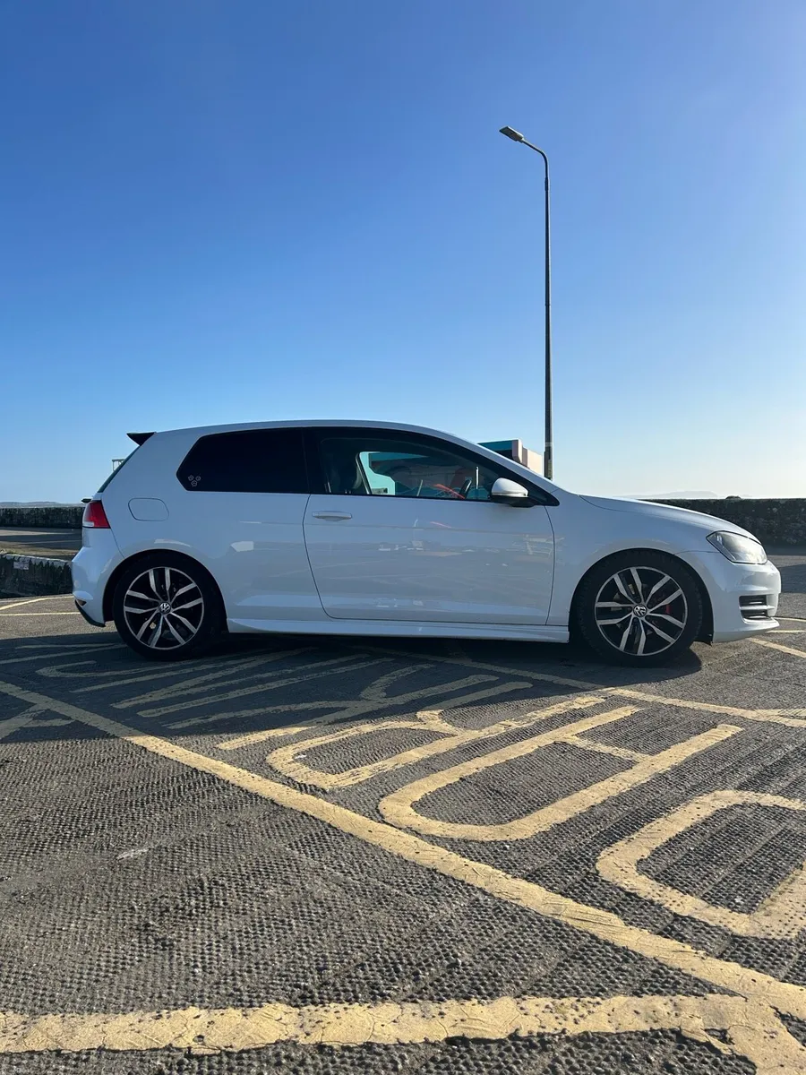 Volkswagen Mk 7 Golf - Image 4