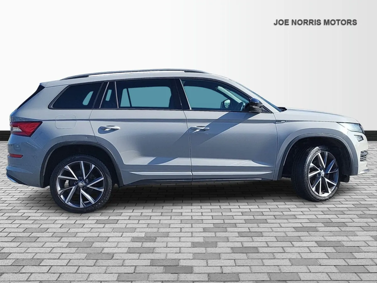 Skoda Kodiaq 2.0 TDI 150PS SPORTLINE 4X4 7SEATS 5D - Image 4