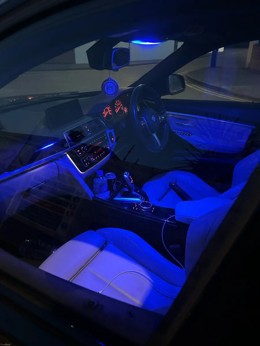 2016 BMW 330e M Sport - Low Mileage - Image 4