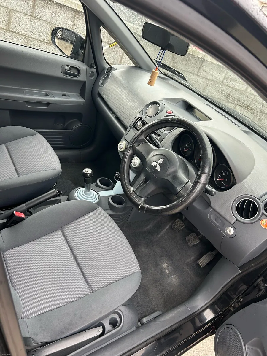 2005 Mitsubishi Colt 1.1L - Image 4