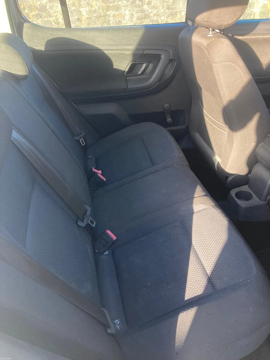 Skoda Fabia 2011 - Image 3