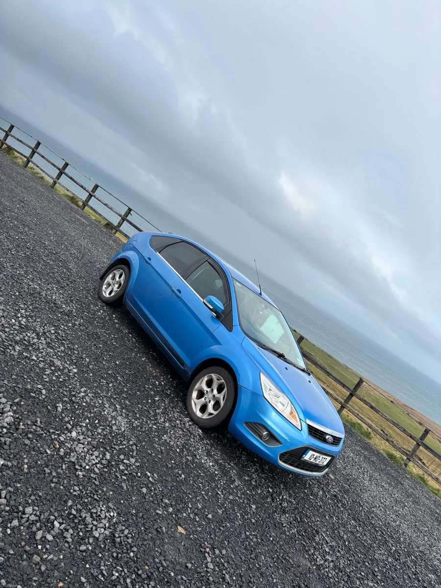 ❌2010 Ford Focus ❌ - Image 2