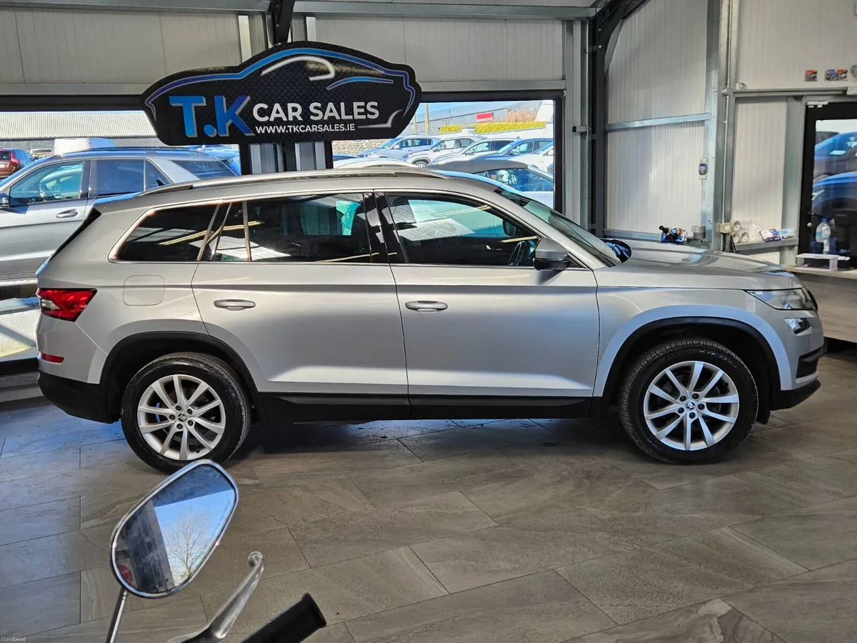 19 SKODA KODIAQ 7 SEATER AMBITION - Image 2
